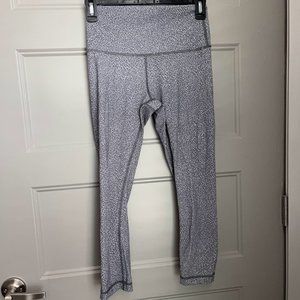 lululemon athletica Cropped Length Leggings Women's Size 6